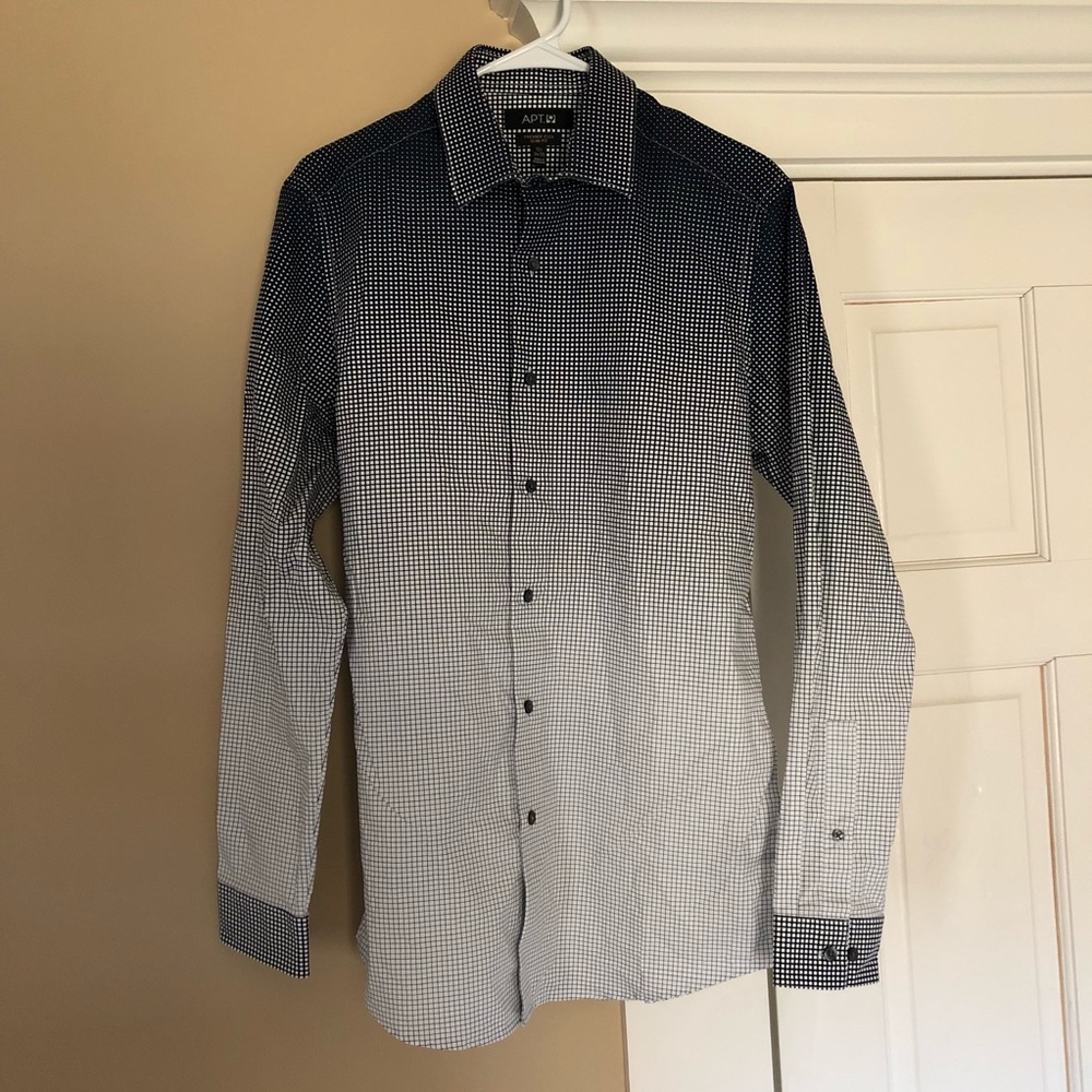 👀APT.9 Slim Fit Button Down